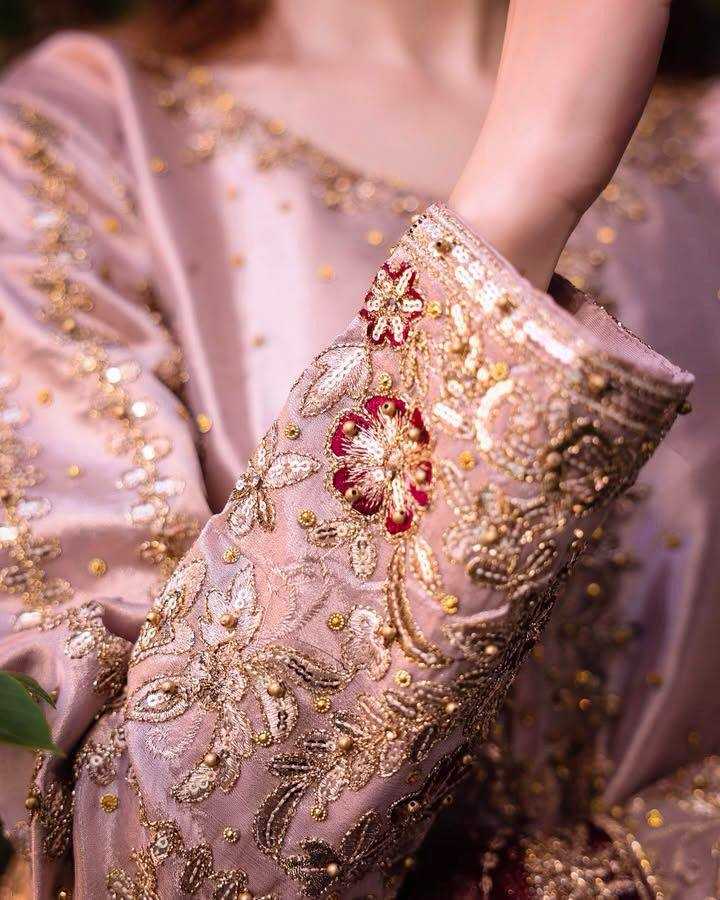 Veloura Ethnic Elegance