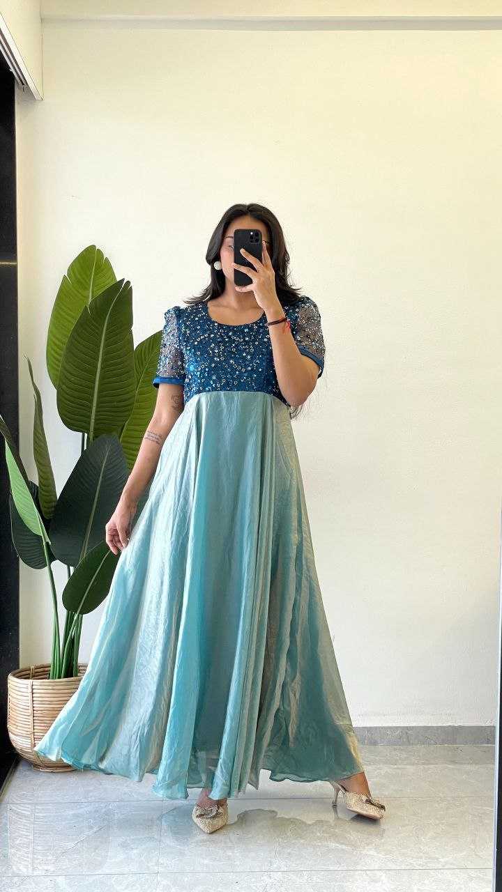 Saanvi Gown