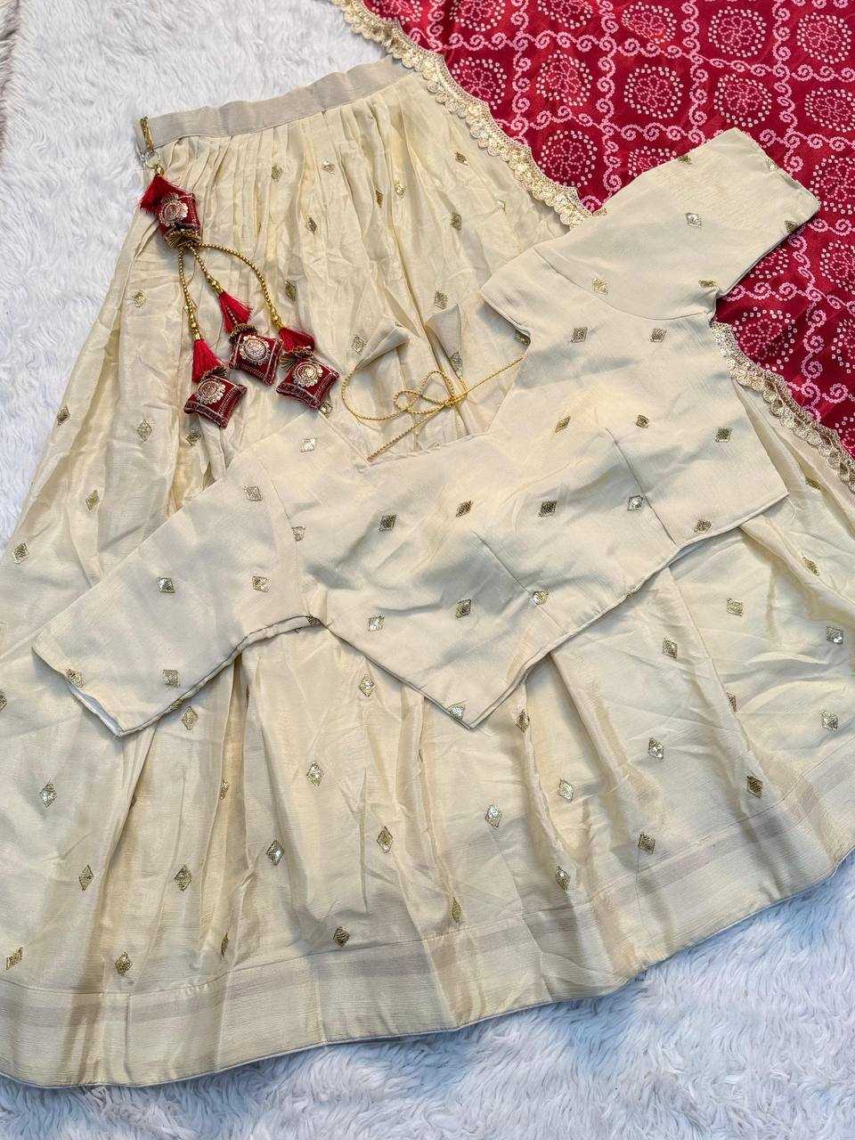 Minimal & Classic Lehenga